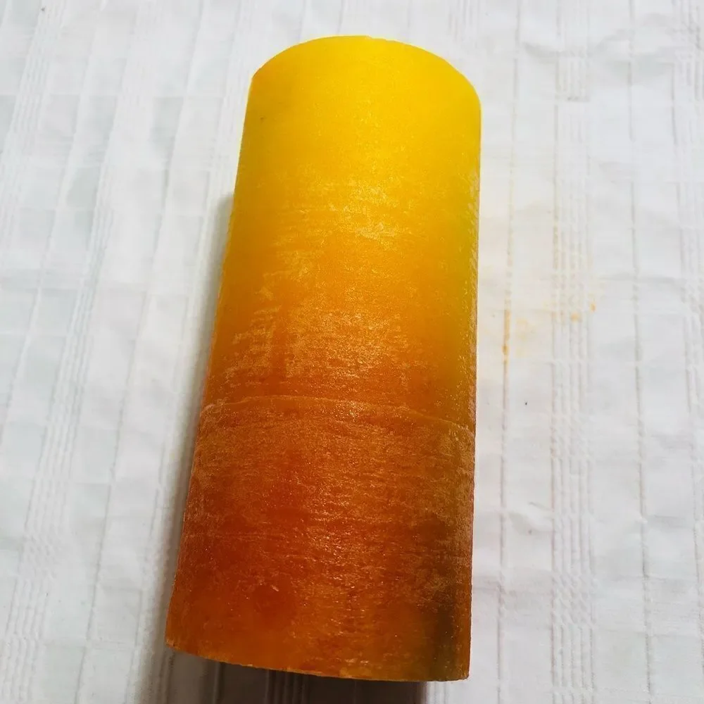Handcrafted Timber Scented Candle (Orange/Yellow)‎